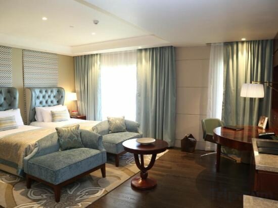 Taj Club Room Ocean View Twin Bed