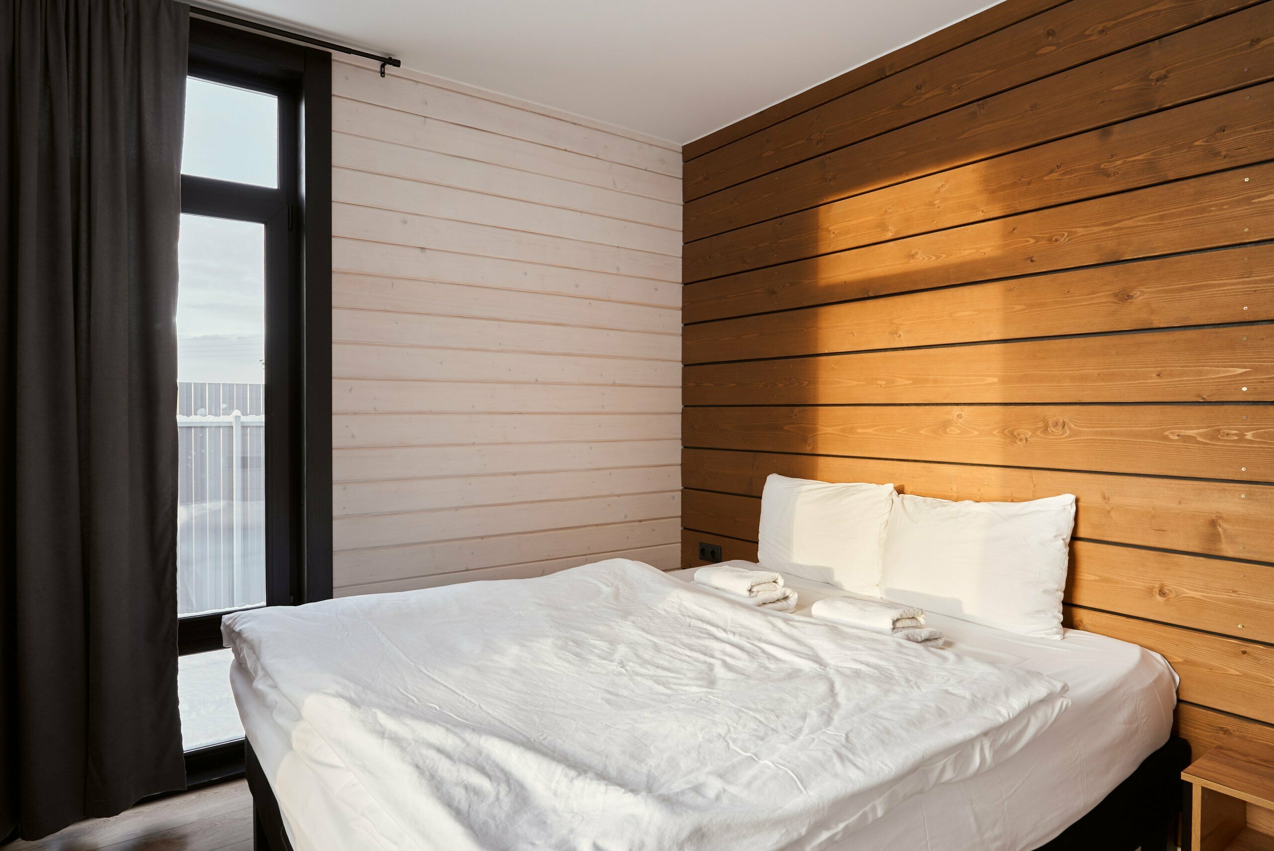 Коттедж с двумя спальнями чаном и баней (растопка чана и бани не включена в стоимость)