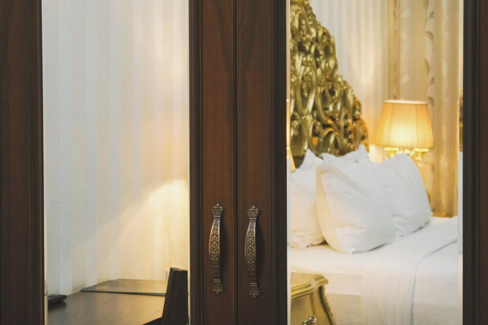 Deluxe Studio, Courtyard View