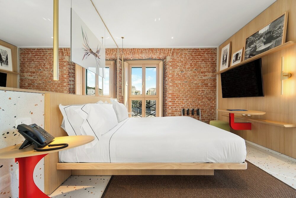 Comfort Double Room, City View