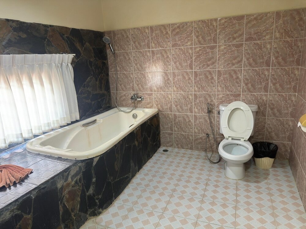 Deluxe Triple Room, Multiple Beds, Balcony