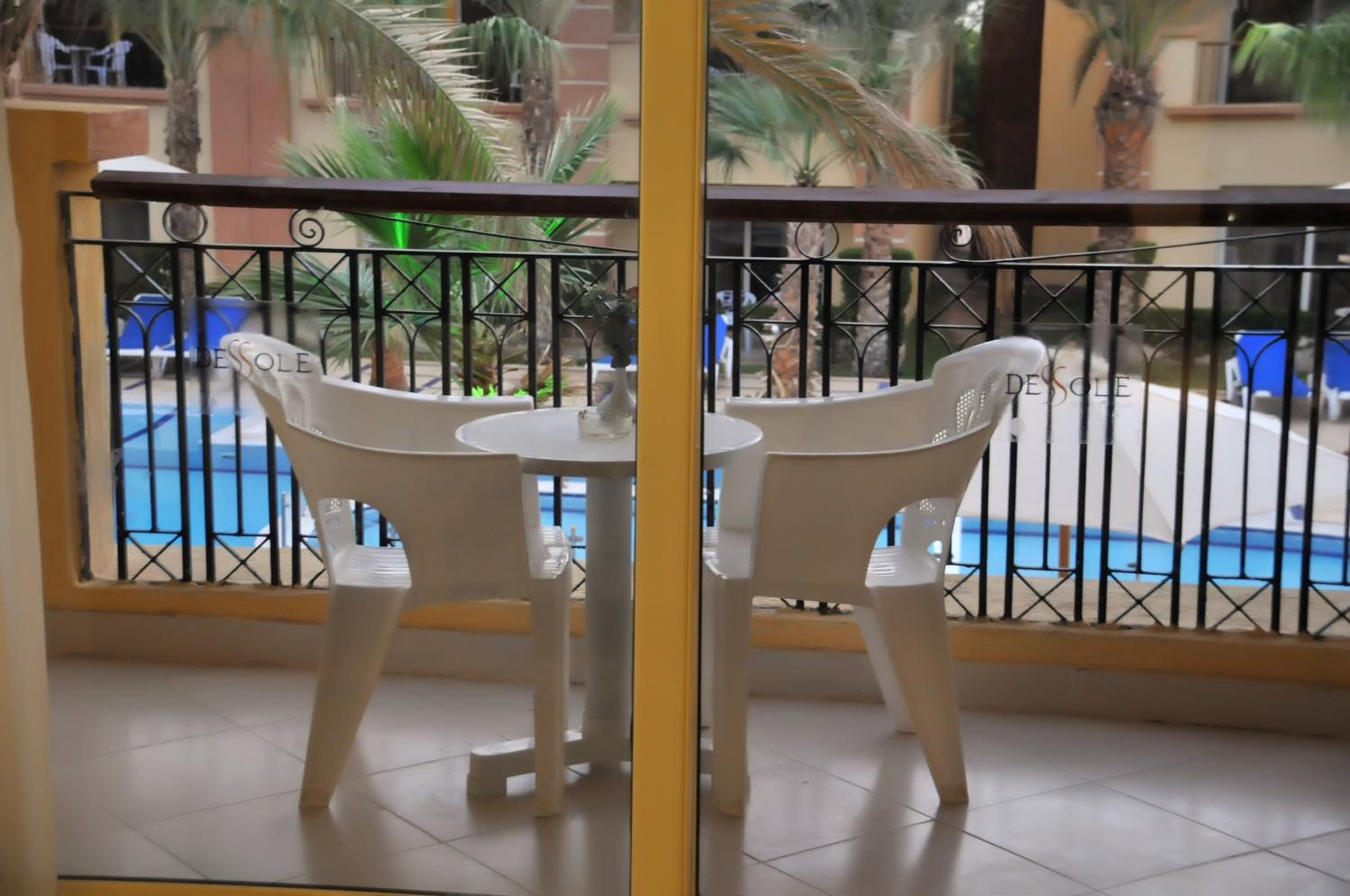 Family Room with Pool View (3 Adults)
