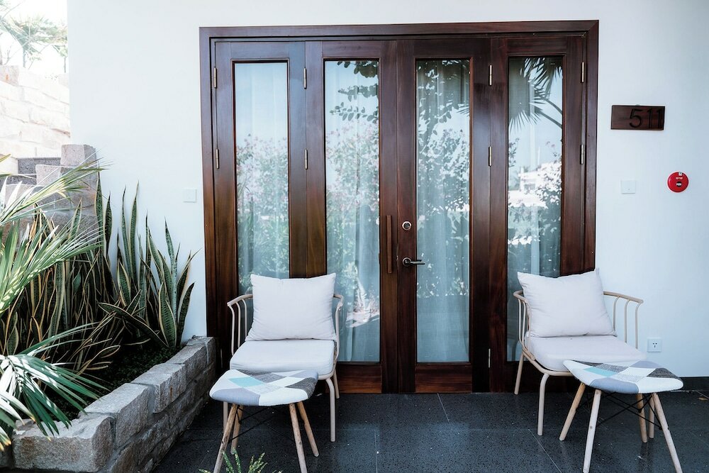 Tropical Garden Pool View Room