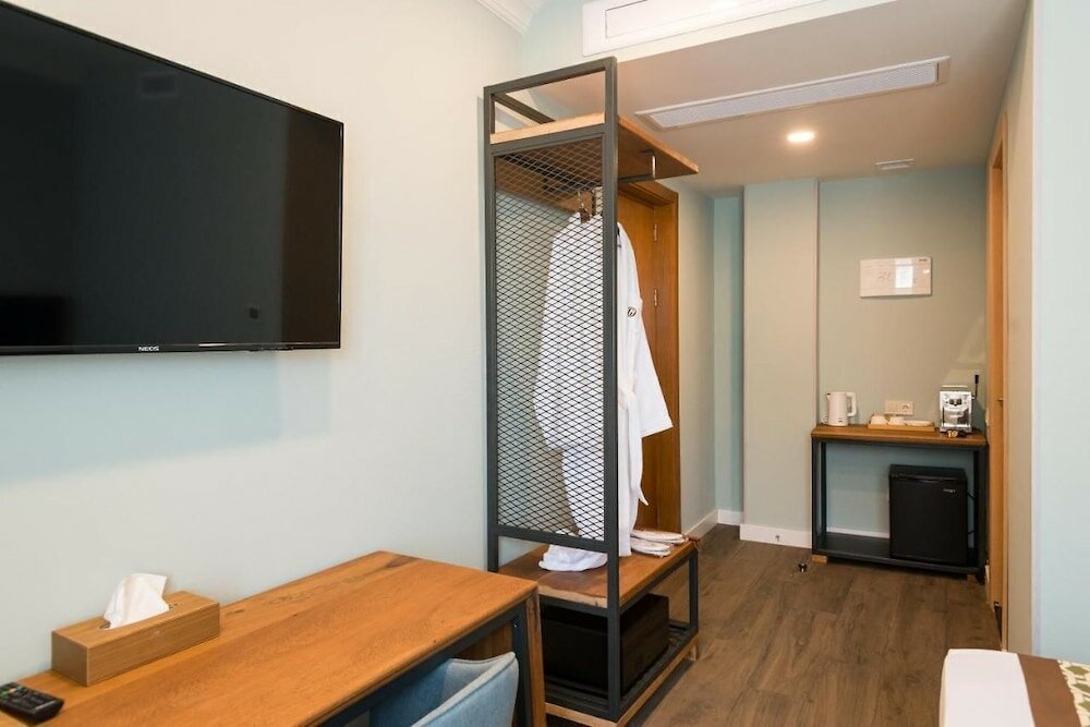 Superior Double Room, City View