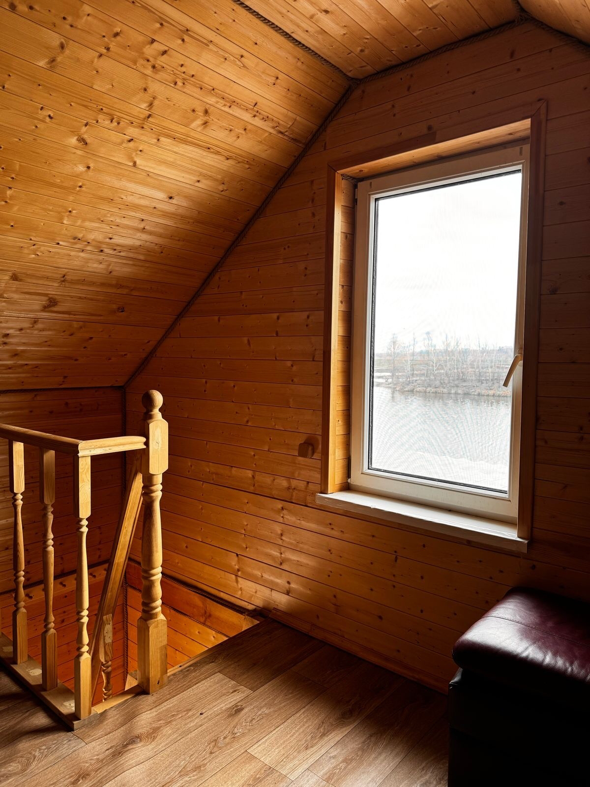 Дом с видом на озеро