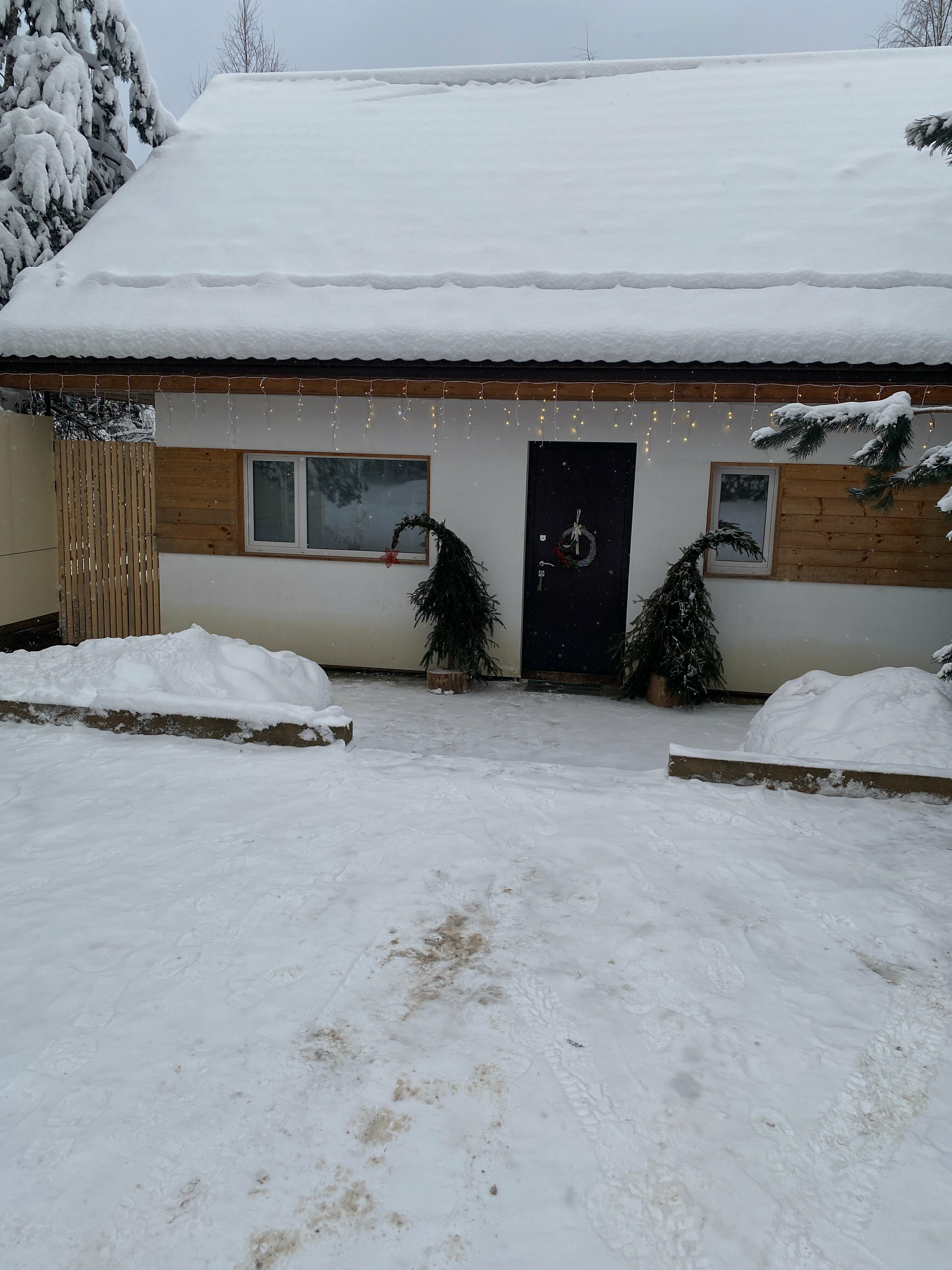 Дом с собственным бассейном