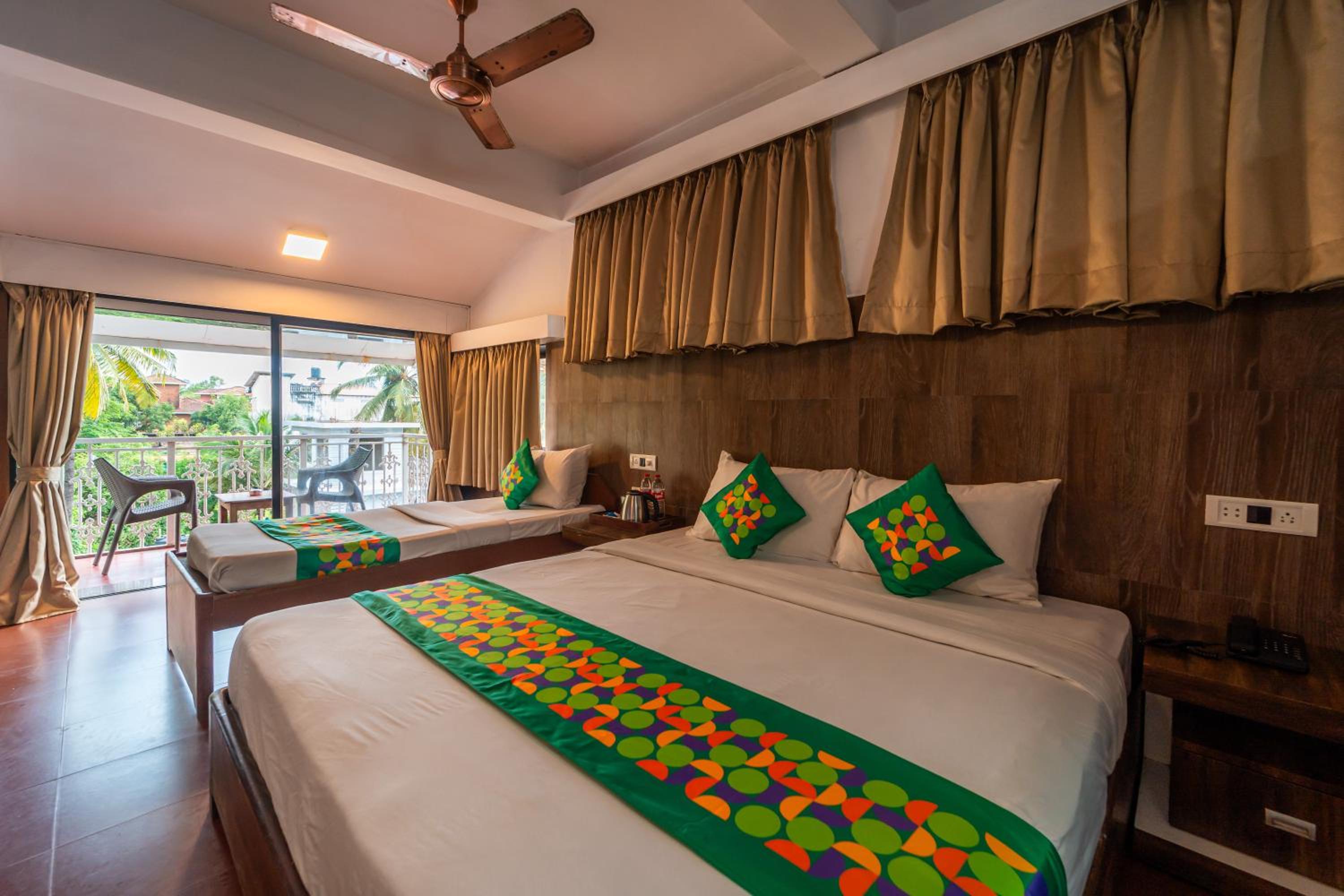 Premium Room with Pool View