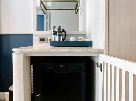 Deluxe Room with Pool Access