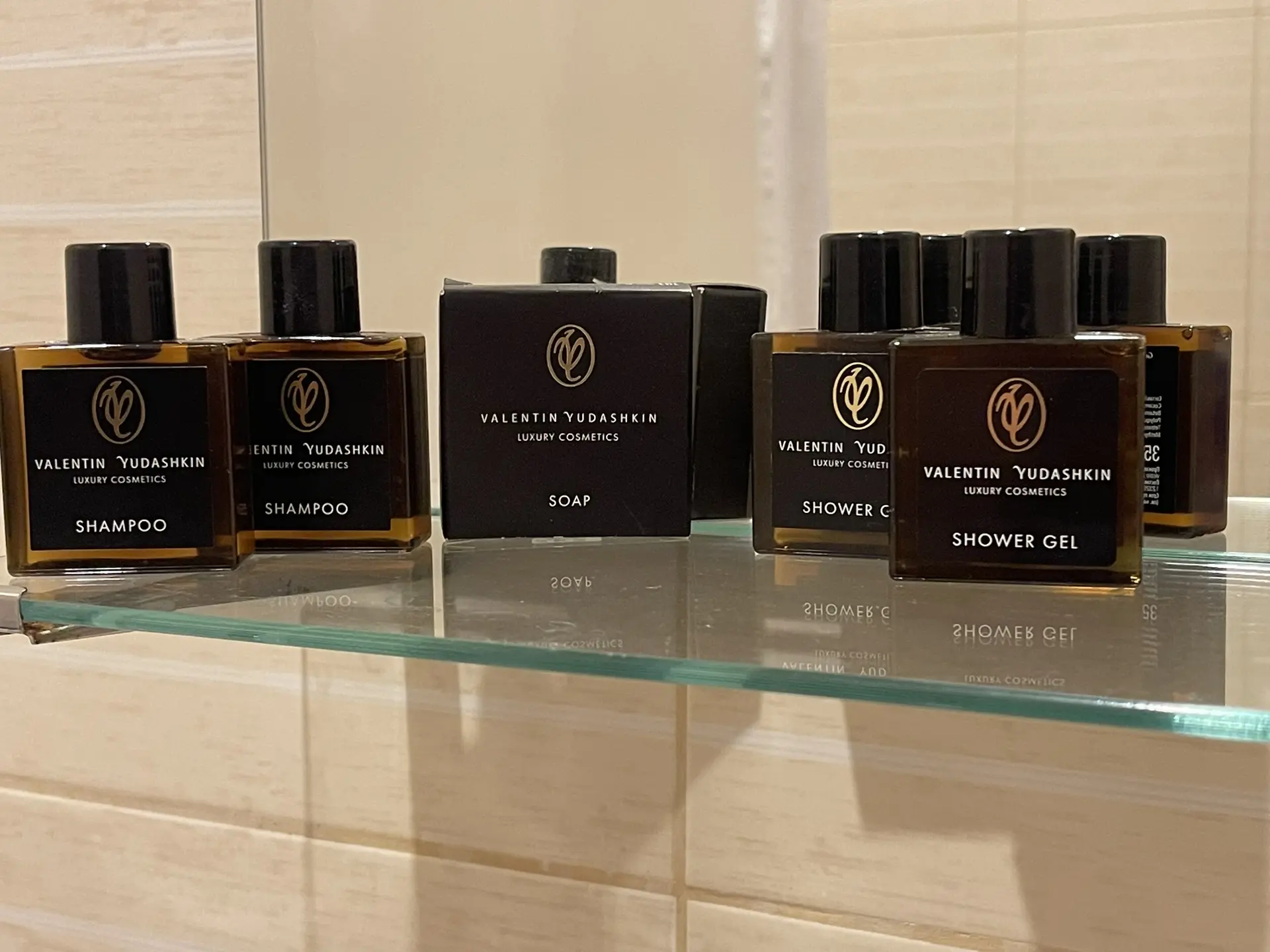 (№25) 2-х местный стандарт с балконом , раздельные кровати , второй этаж