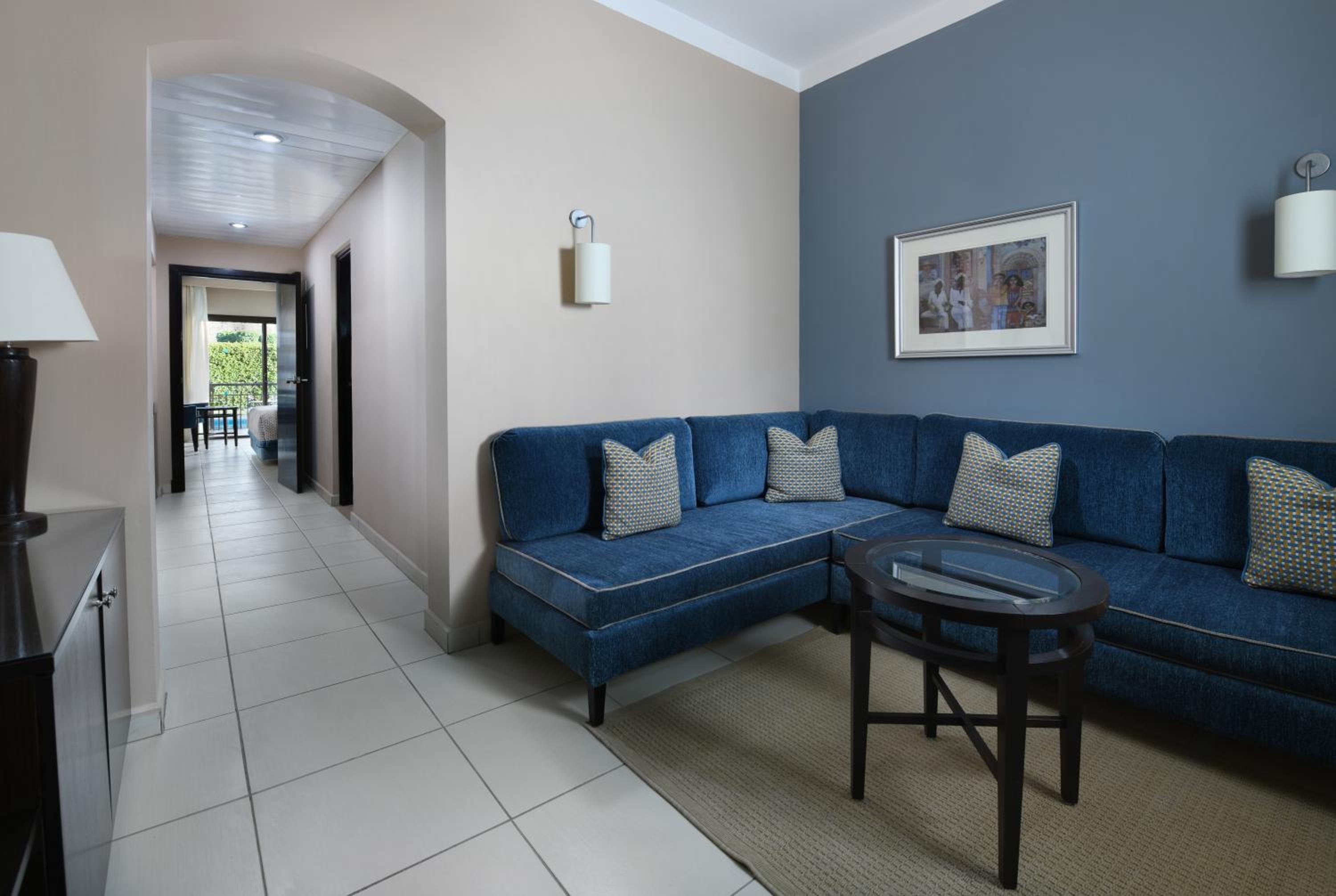 Deluxe Family Room Pool View