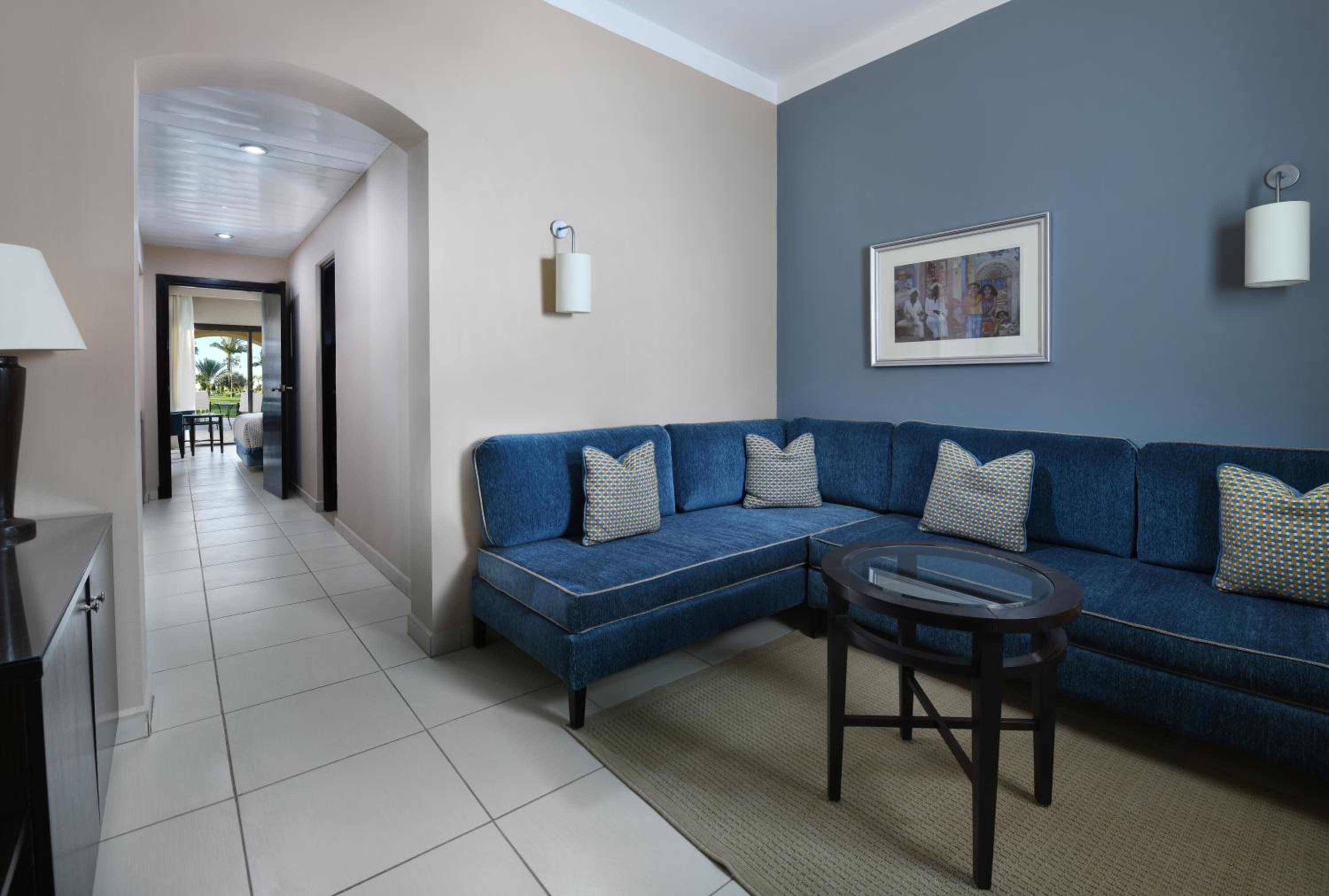 Deluxe Family Room Pool View