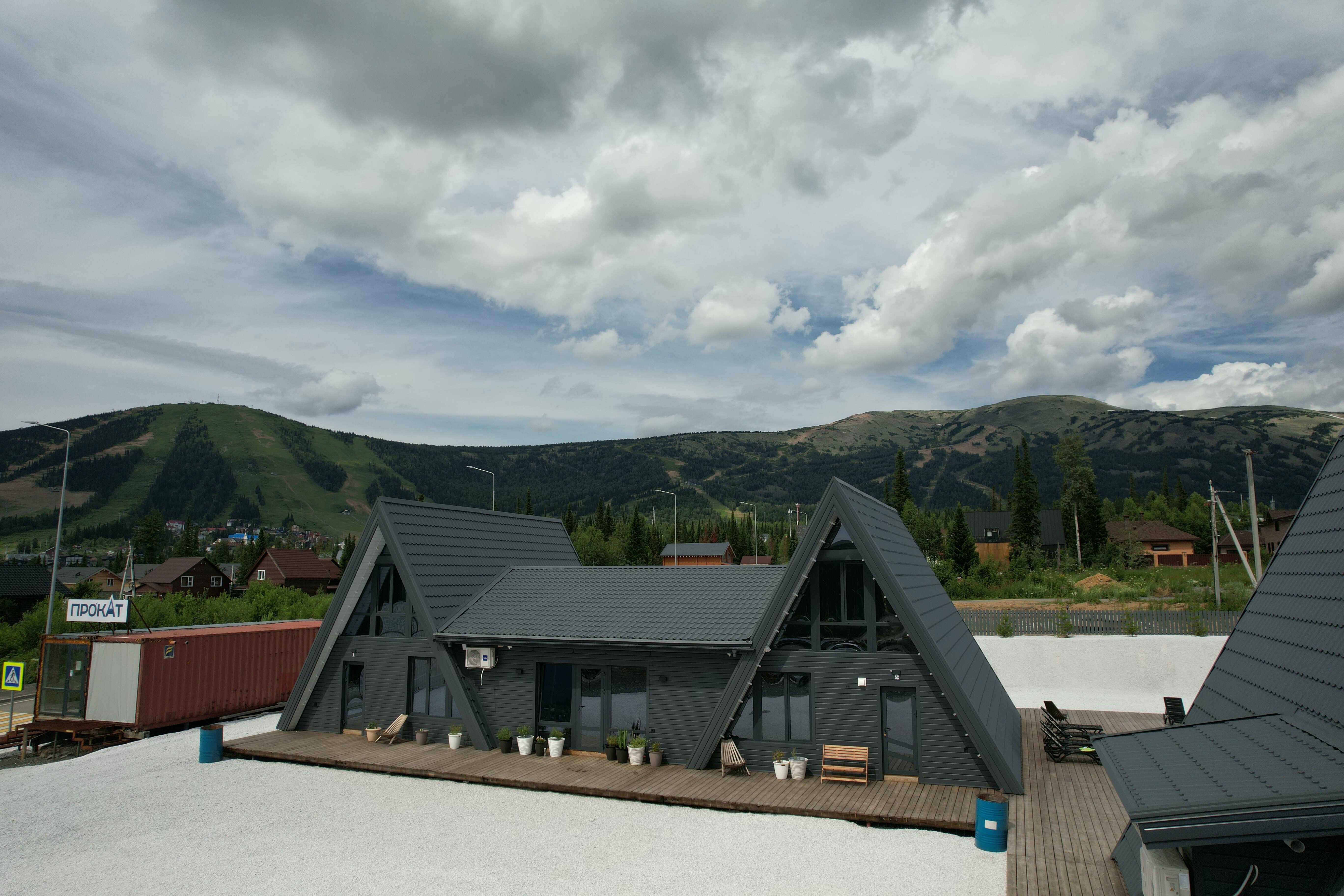 Дом с видом на горы