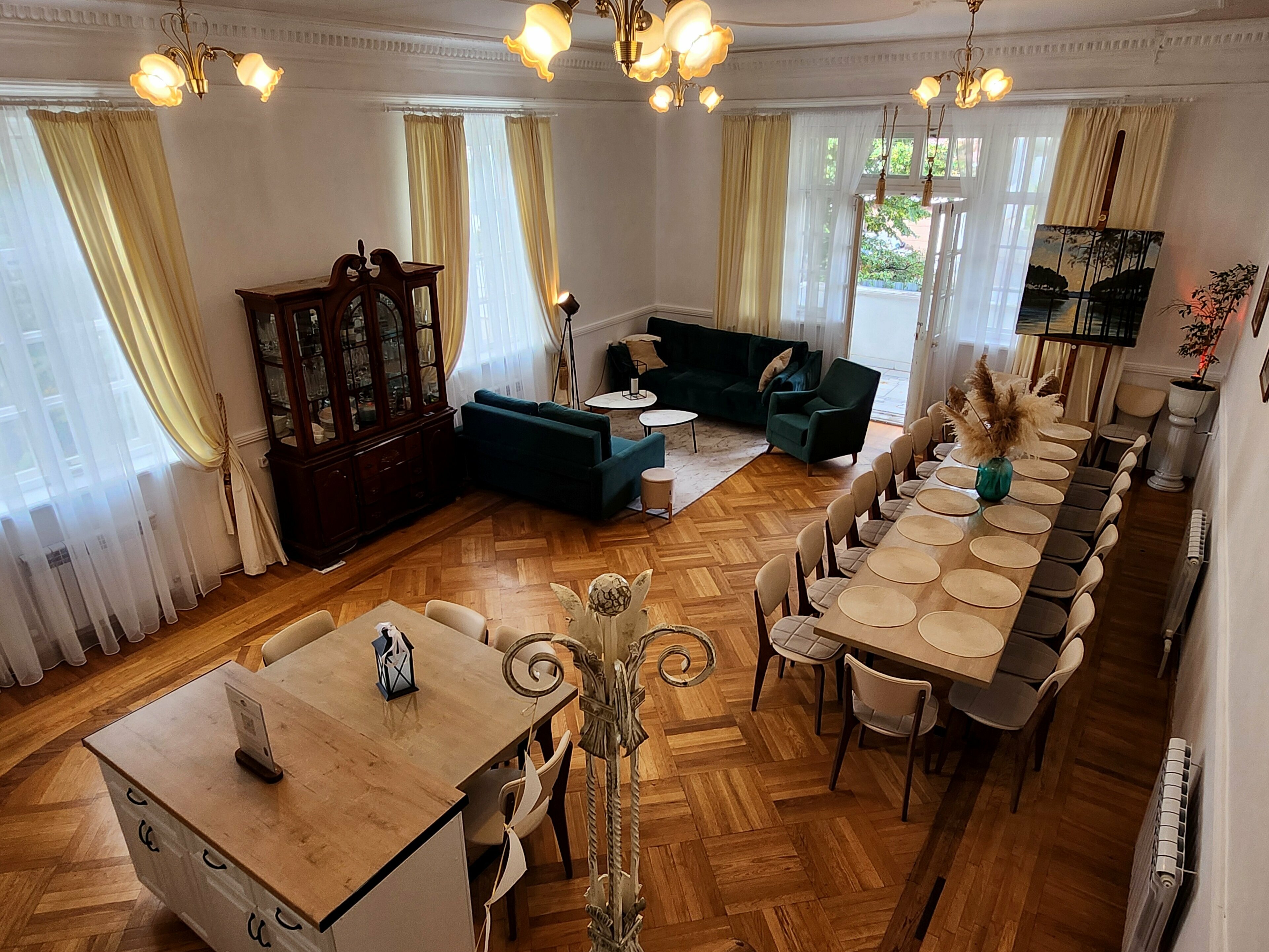 Вся Усадьба, большой и малый дом вместе (До 16 гостей)