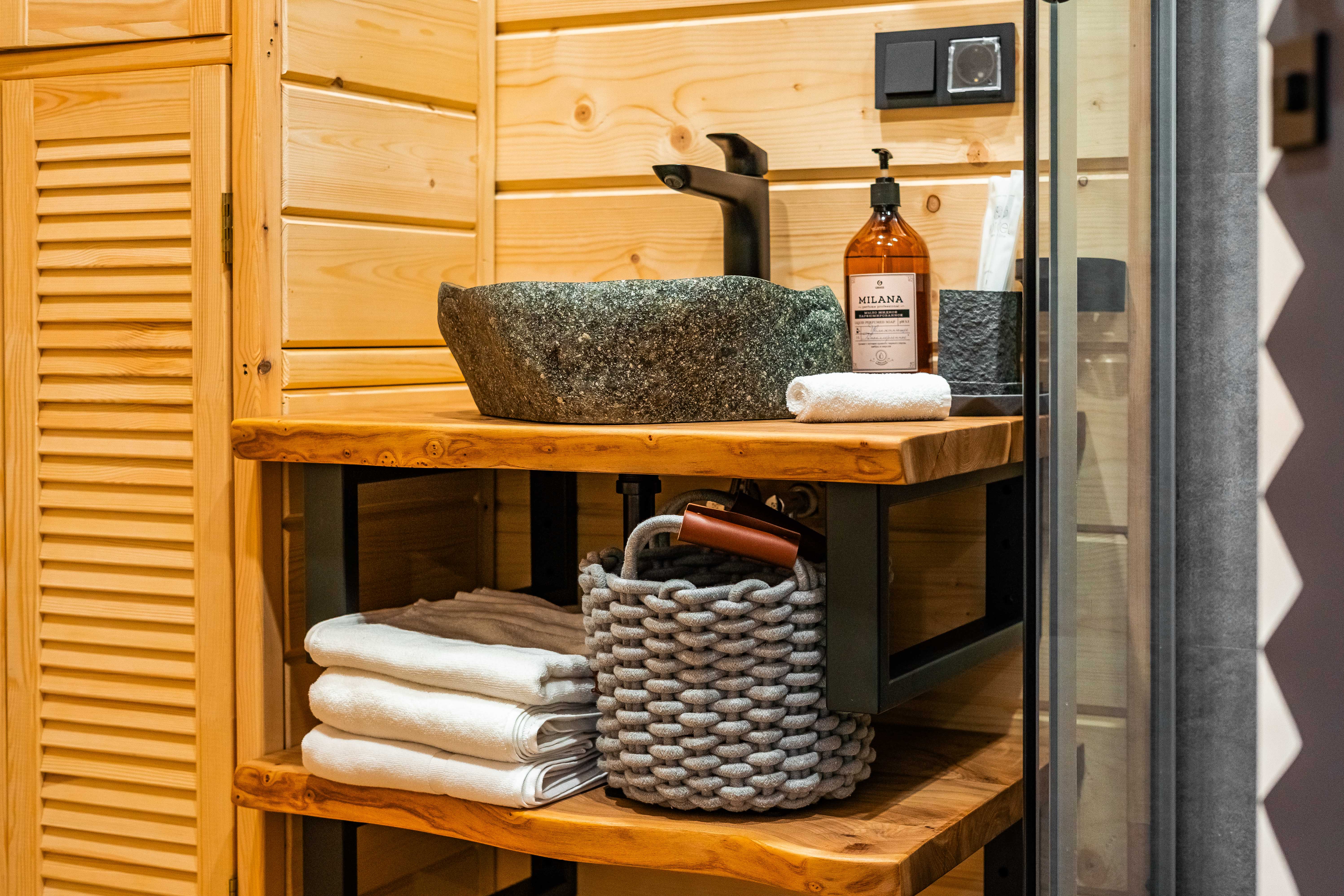 Чум Средний на высоких сваях