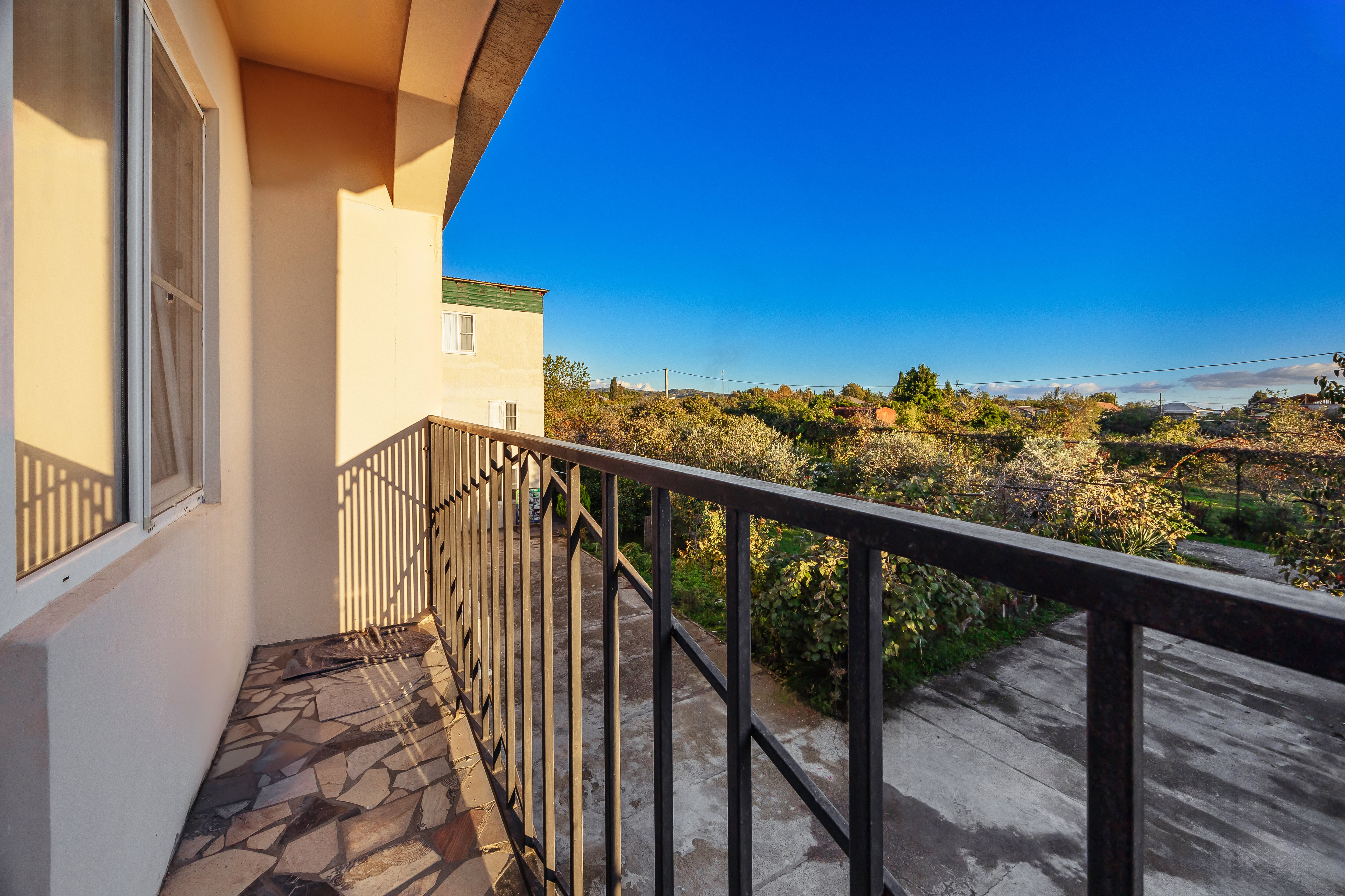 Четырехместный номер с душем