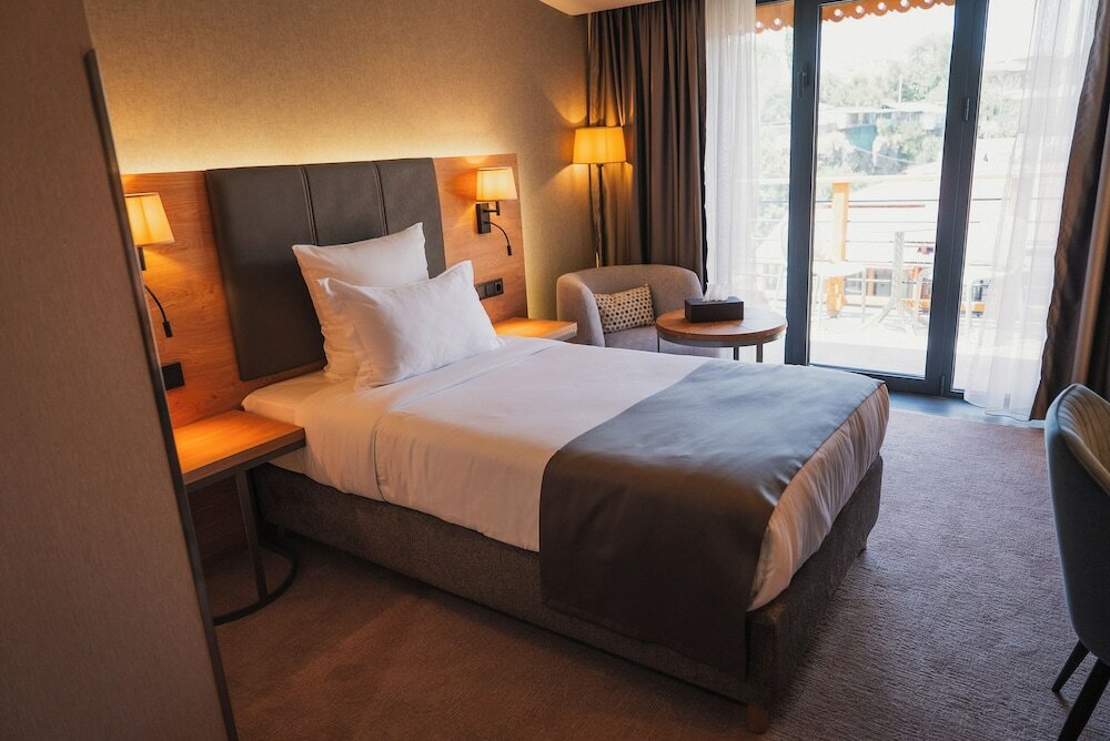 Standard Single Room