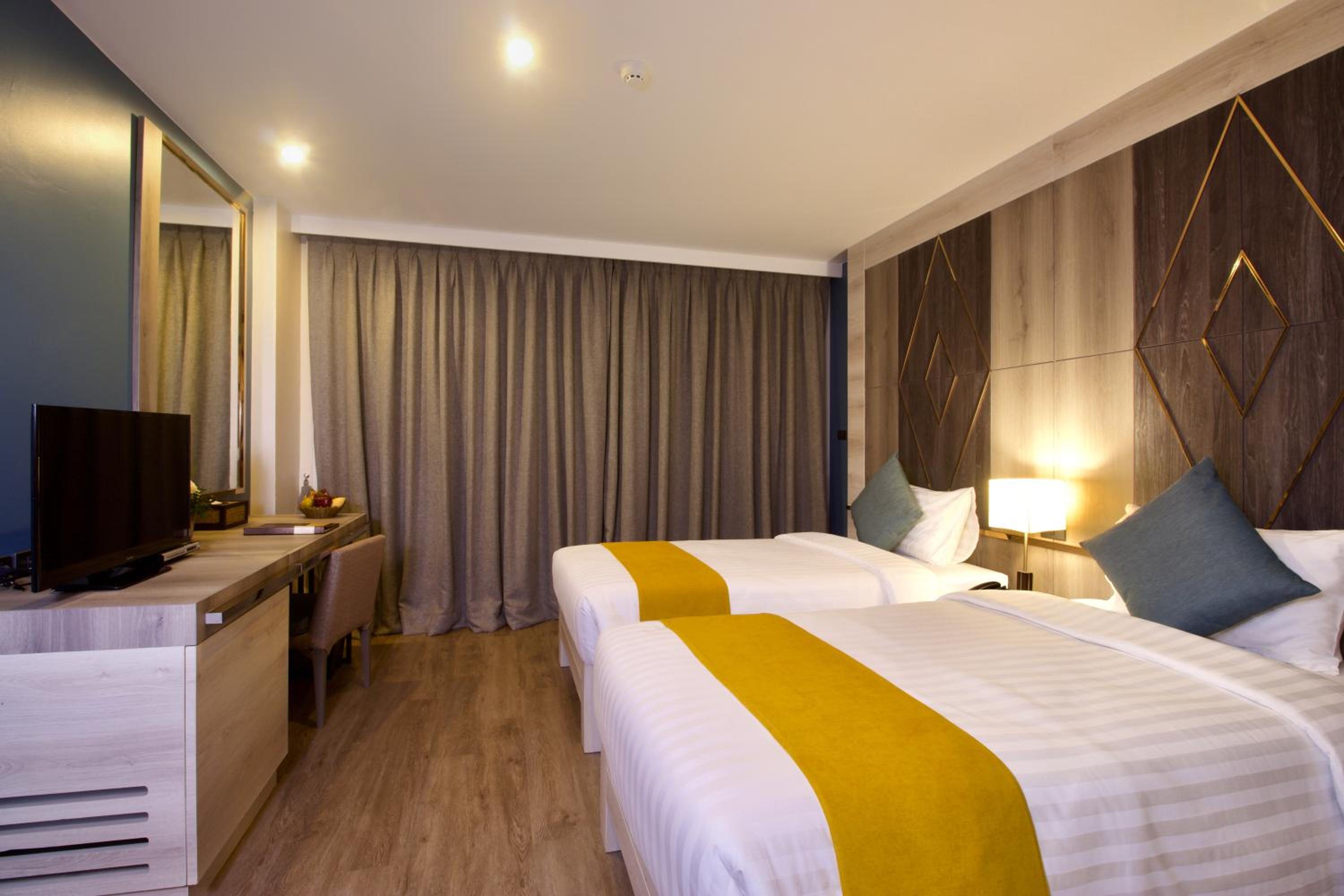 Deluxe Double or Twin Room