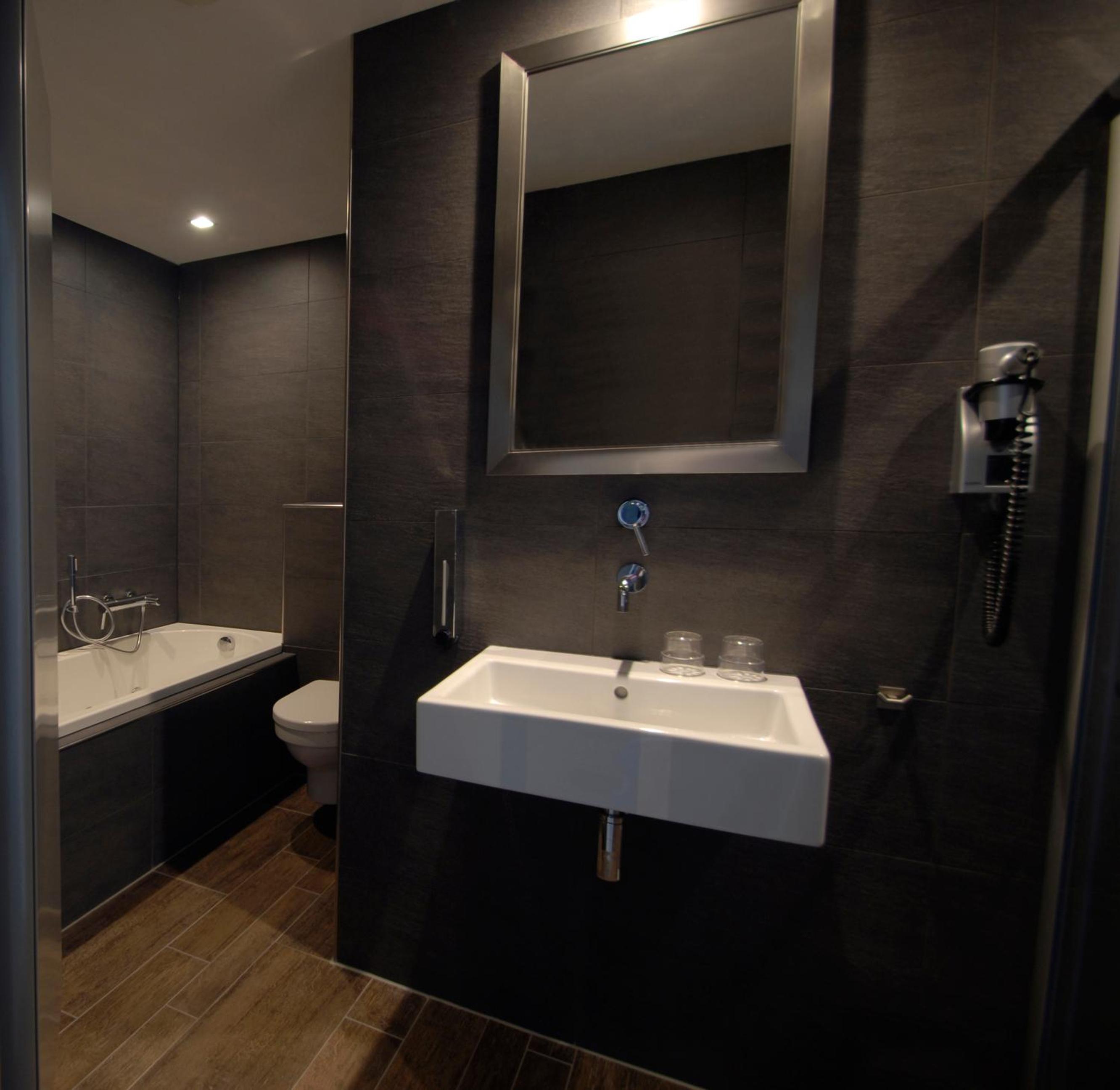Double Theme Room
