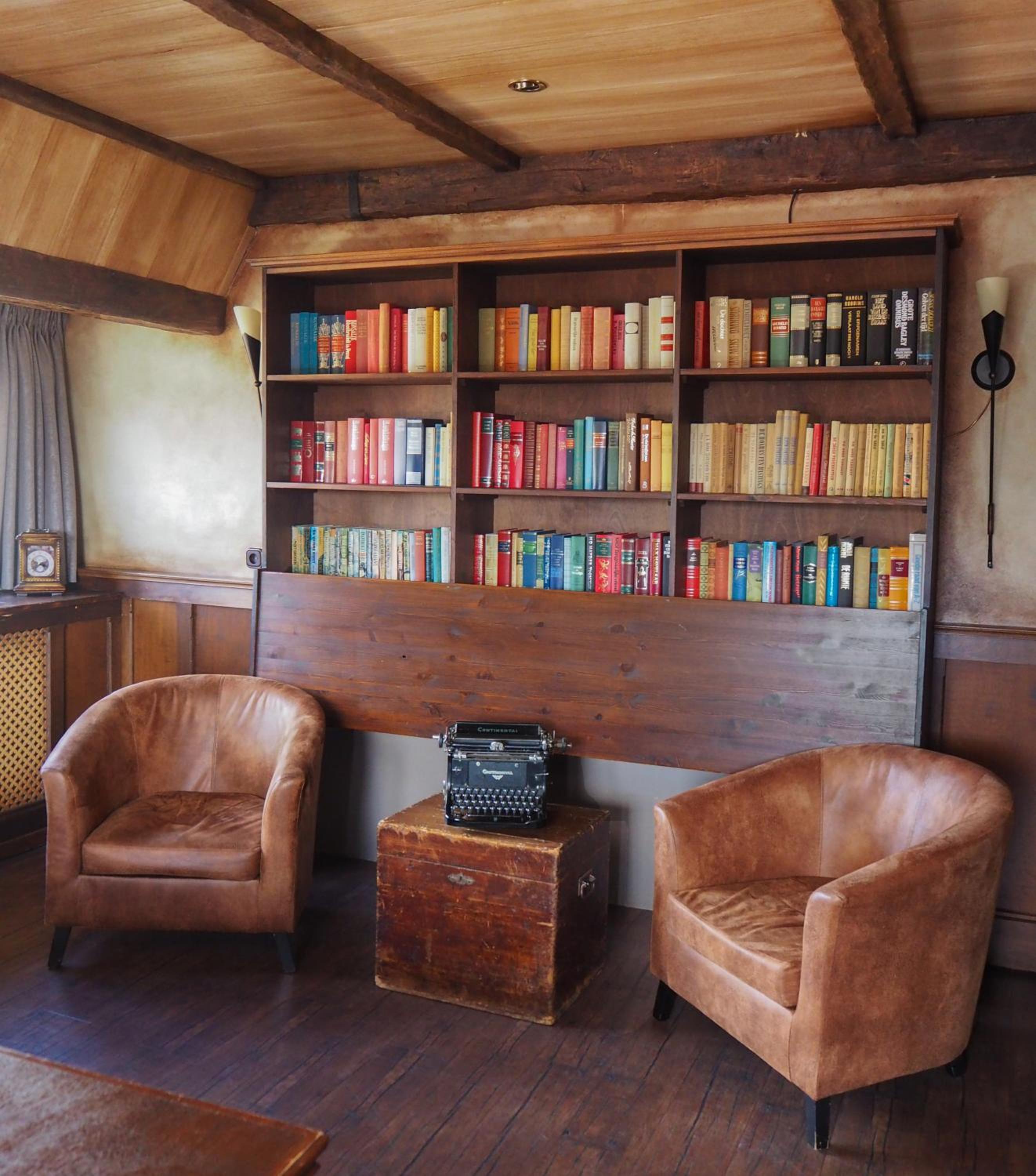 Double Theme Room