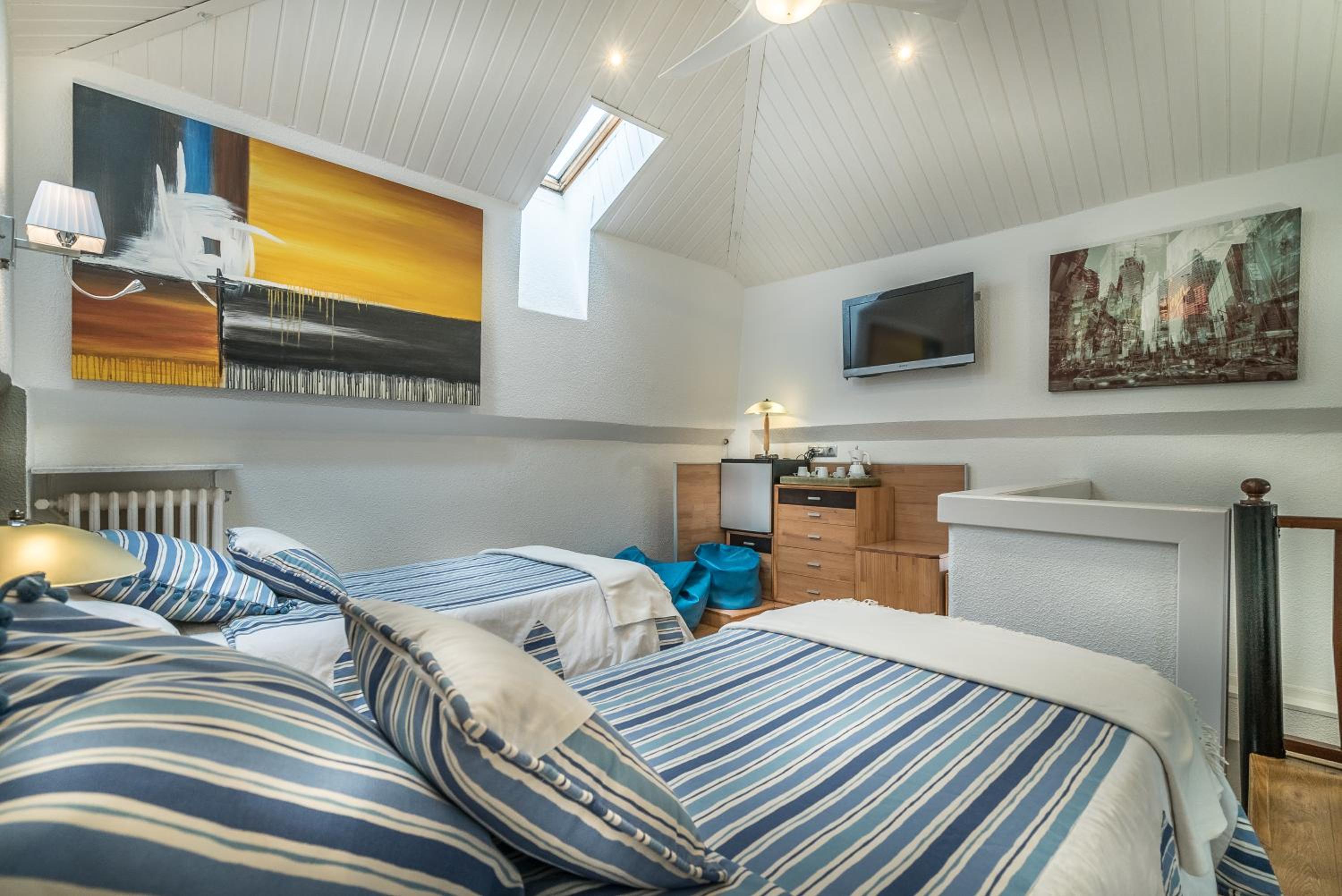 Family Room with Sea View