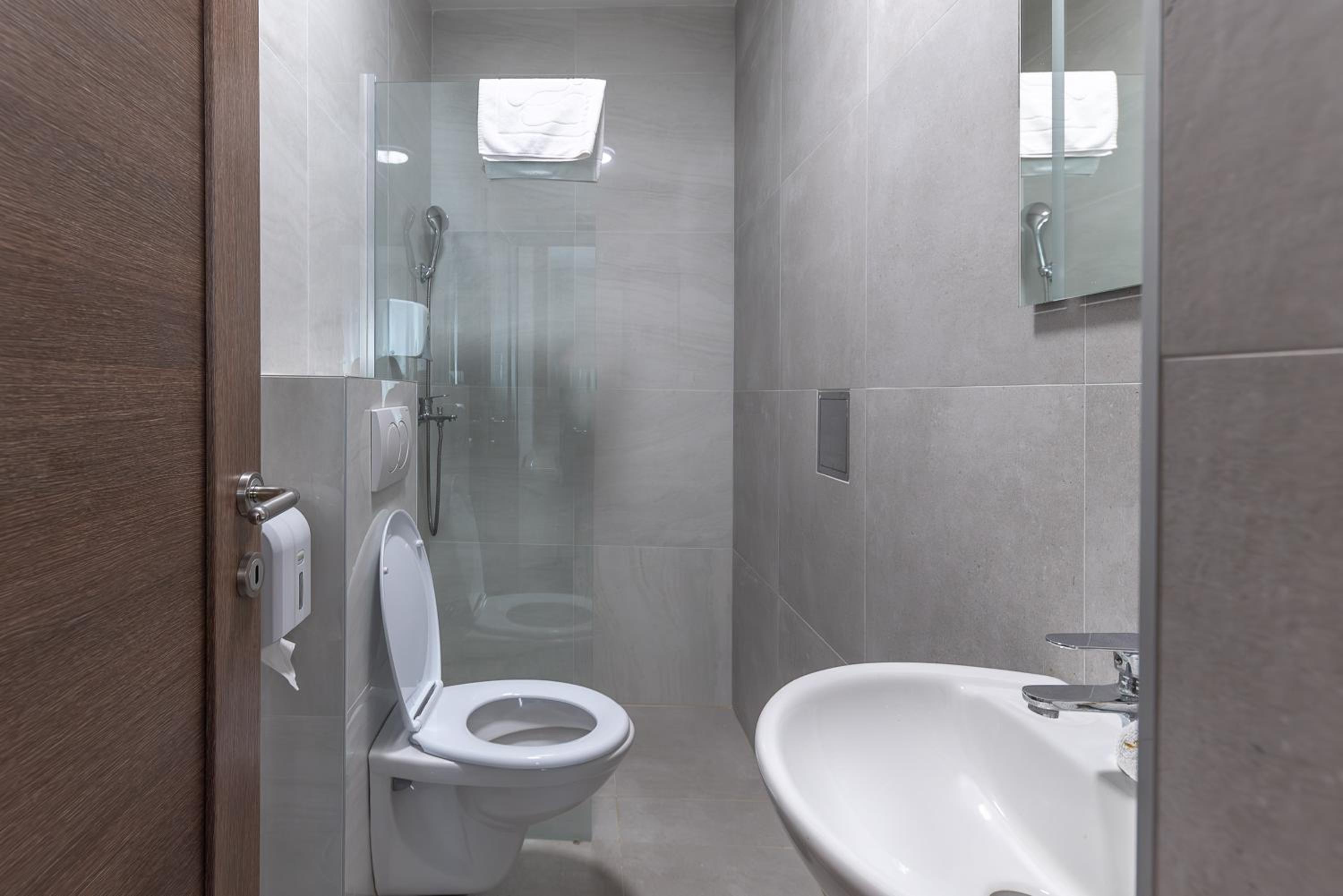 Deluxe Suite with Spa Bath