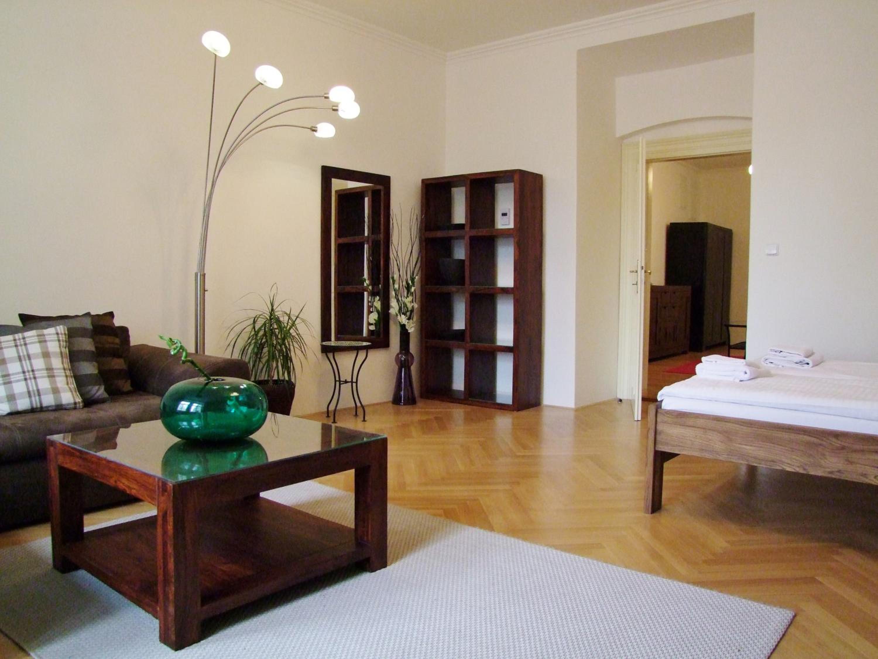 Three Room Apartment (6 Adults)