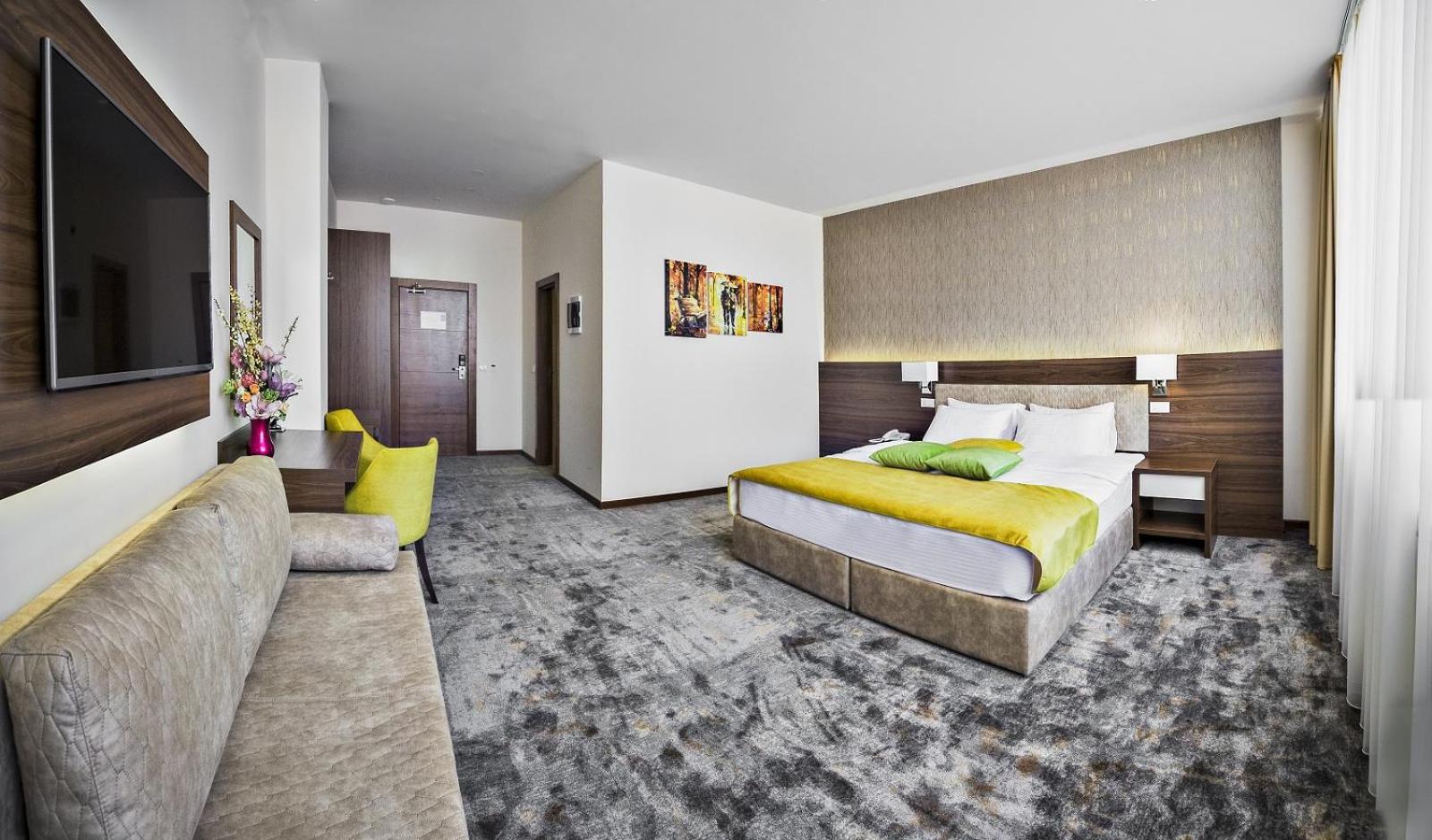 Deluxe Triple Room