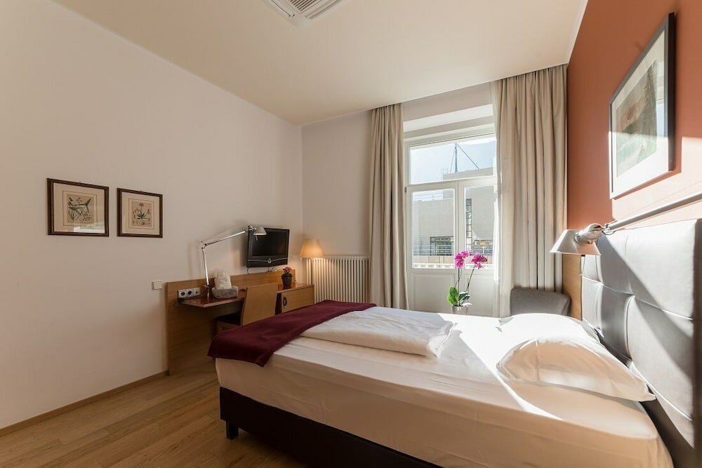 Superior Single Room