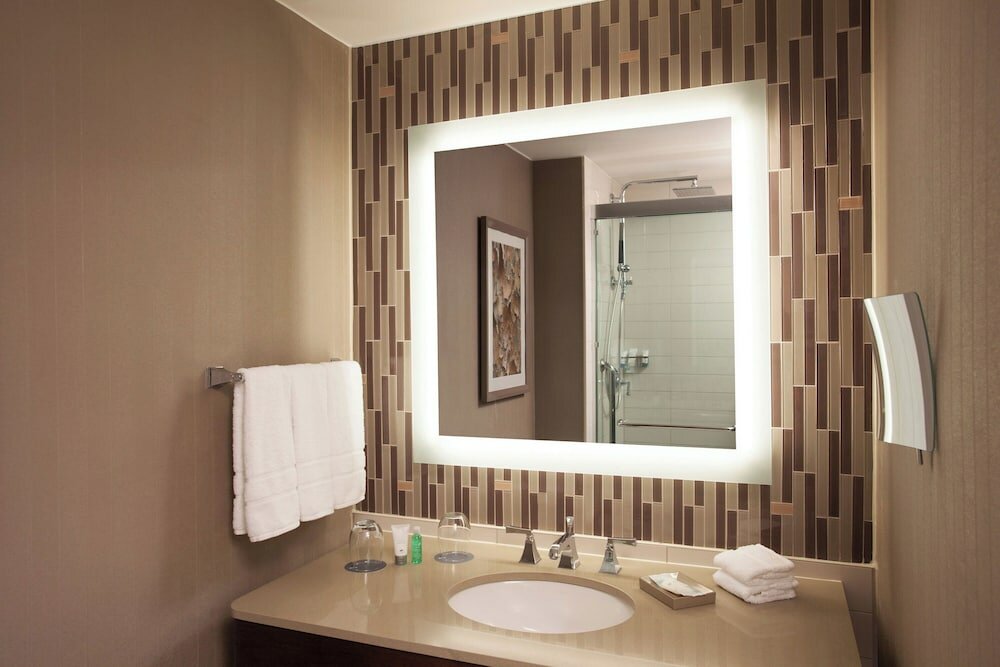 Deluxe Room, 1 King Bed, Non Smoking