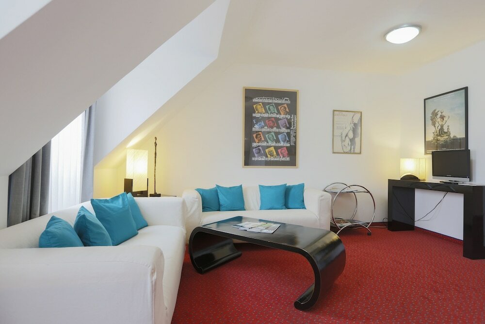 Superior Double Room, Courtyard View