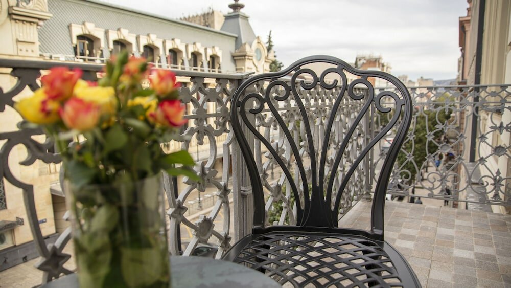 Junior Double Room, 1 King Bed, Balcony, City View