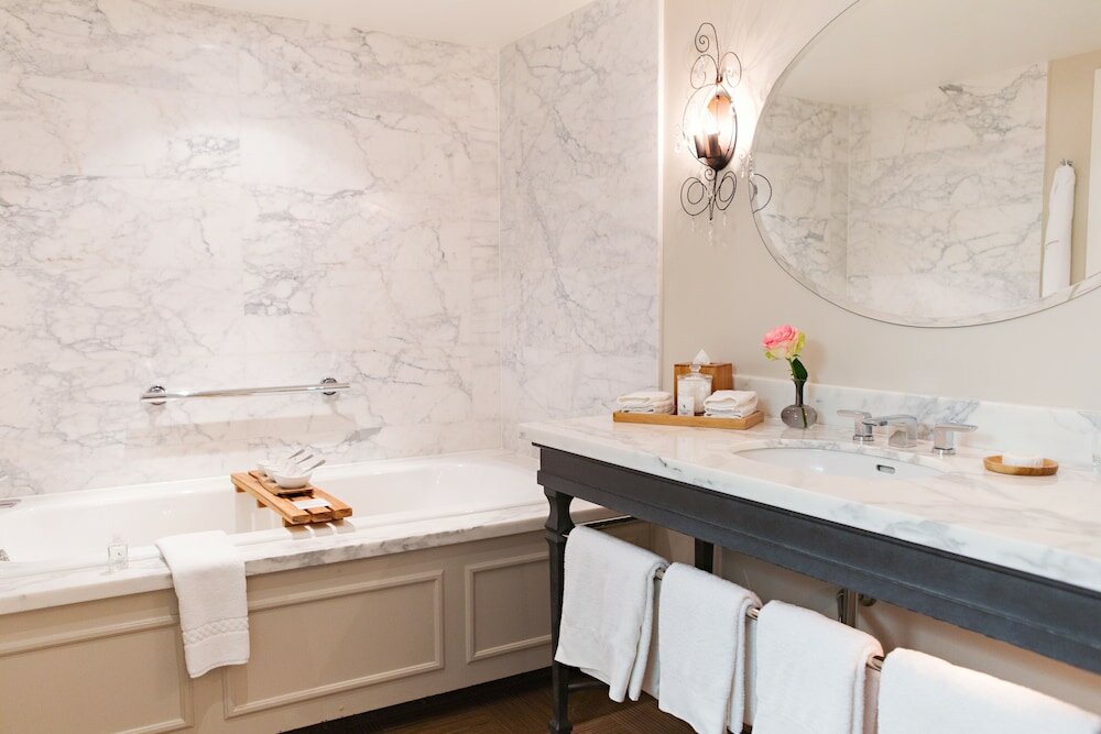 Deluxe Room, 1 King Bed