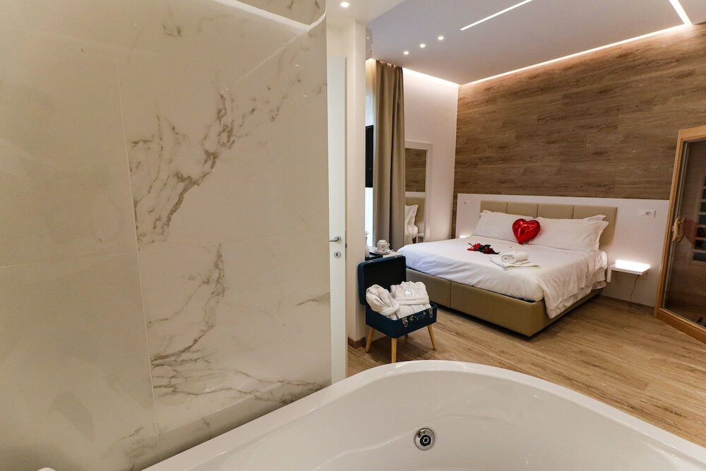 Honeymoon Room, Jetted Tub (sauna)