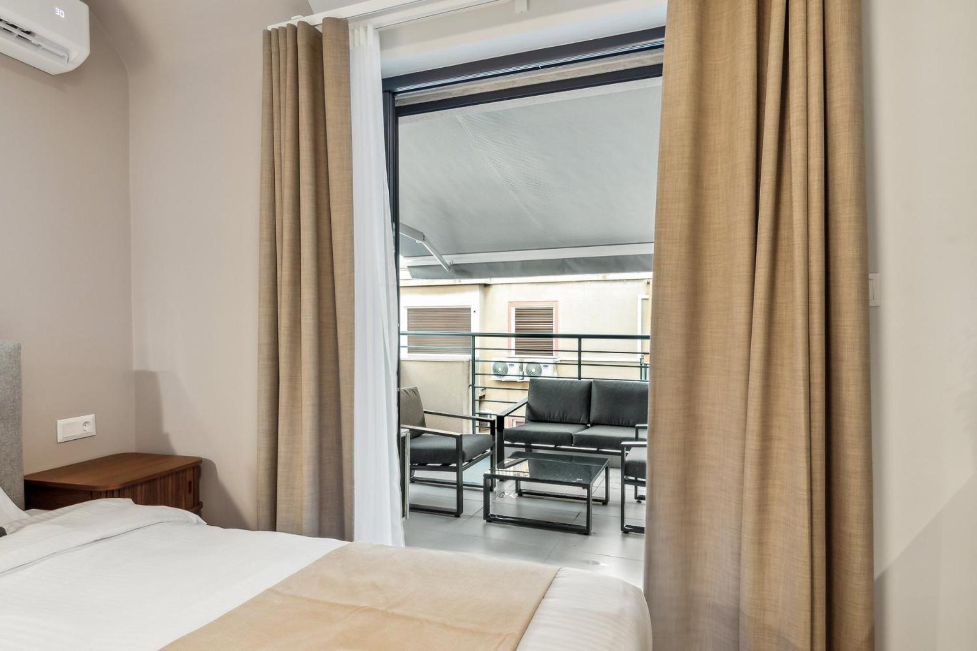 Single Studio with balcony