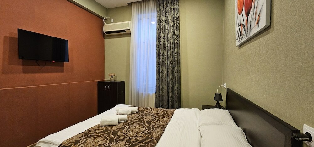 Standard Double Room (203,201,303)