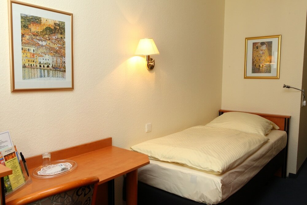 Standard Single Room, 1 Twin Bed, Balcony