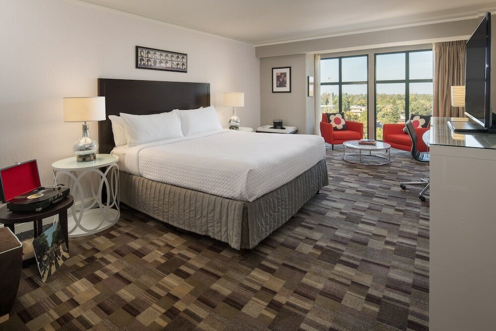 Room, 1 King Bed (Beattles)