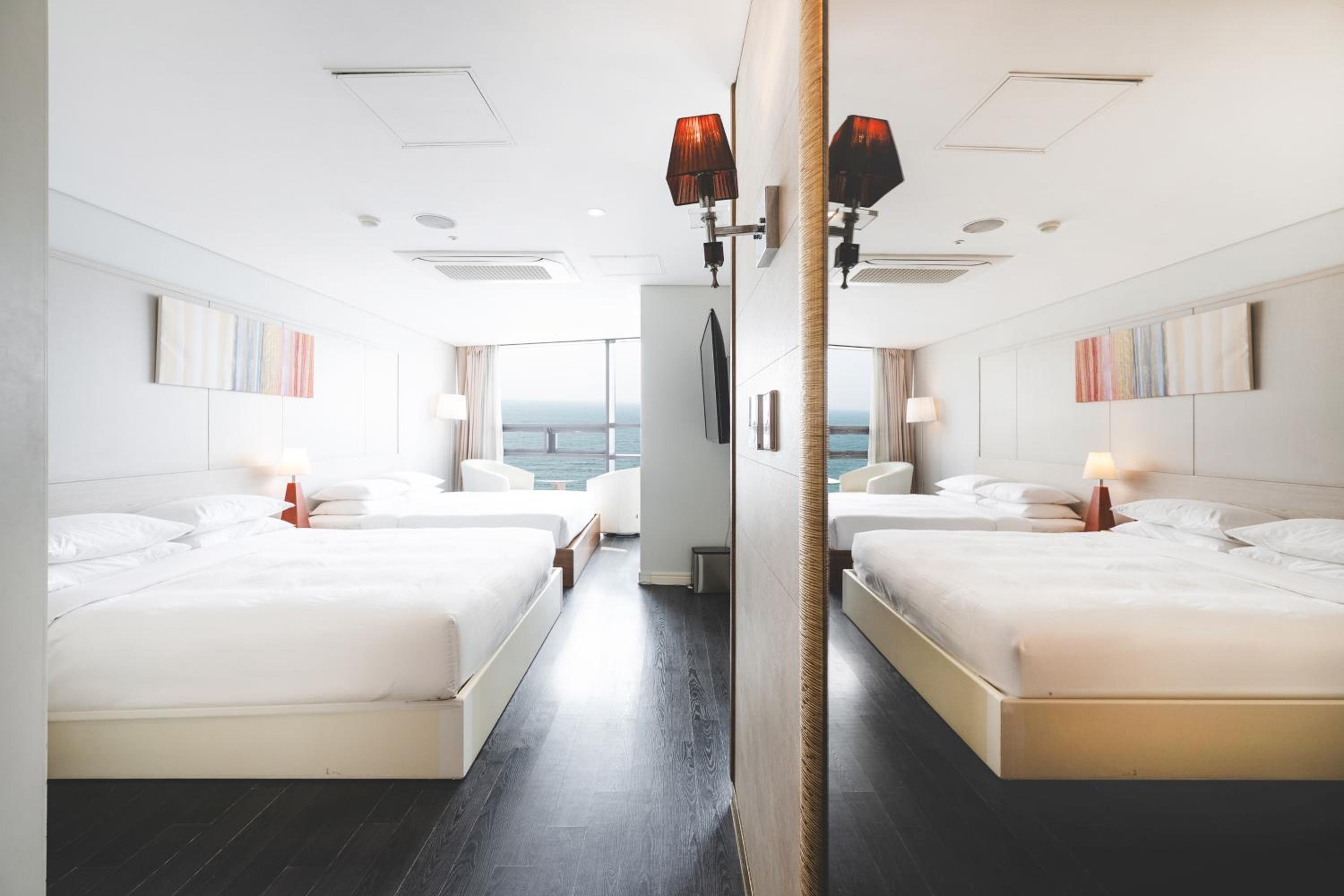 Family Queen Twin - Ocean View 