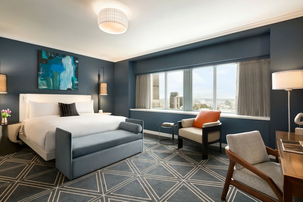 Fairmont Gold, Signature Room, 1 King Bed