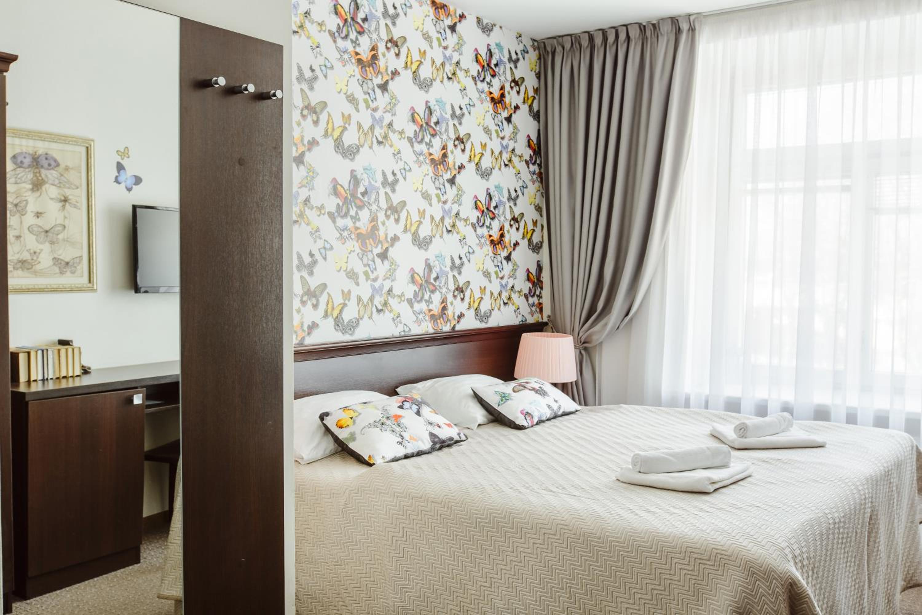 Butterfly Apartment