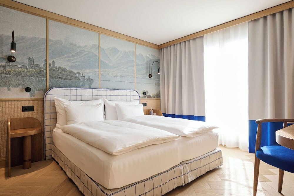 Deluxe Room, 1 King Bed
