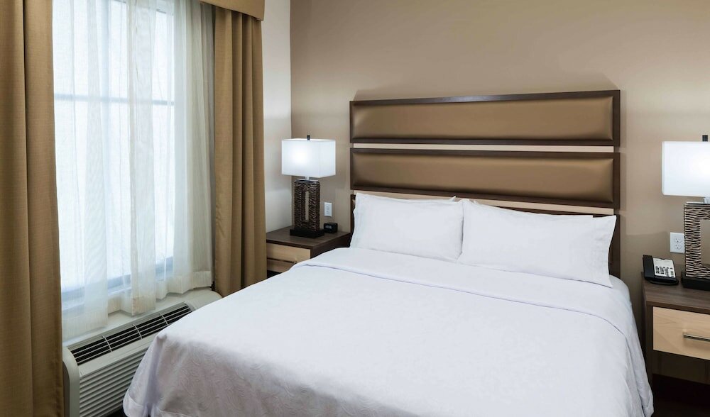 Studio Suite, 1 King Bed, Non Smoking