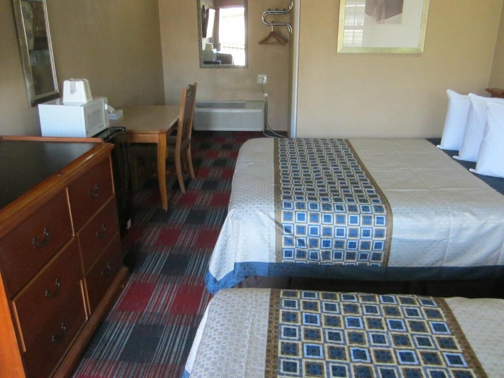Standard Room, 2 Queen Beds