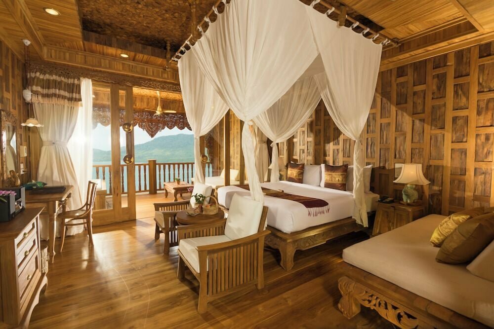 Supreme Deluxe Bay View - Room Only
