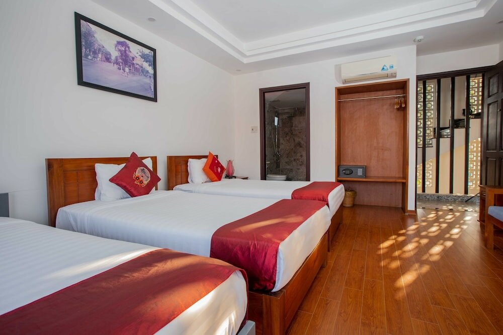 Deluxe Triple Room, Balcony, Pool View