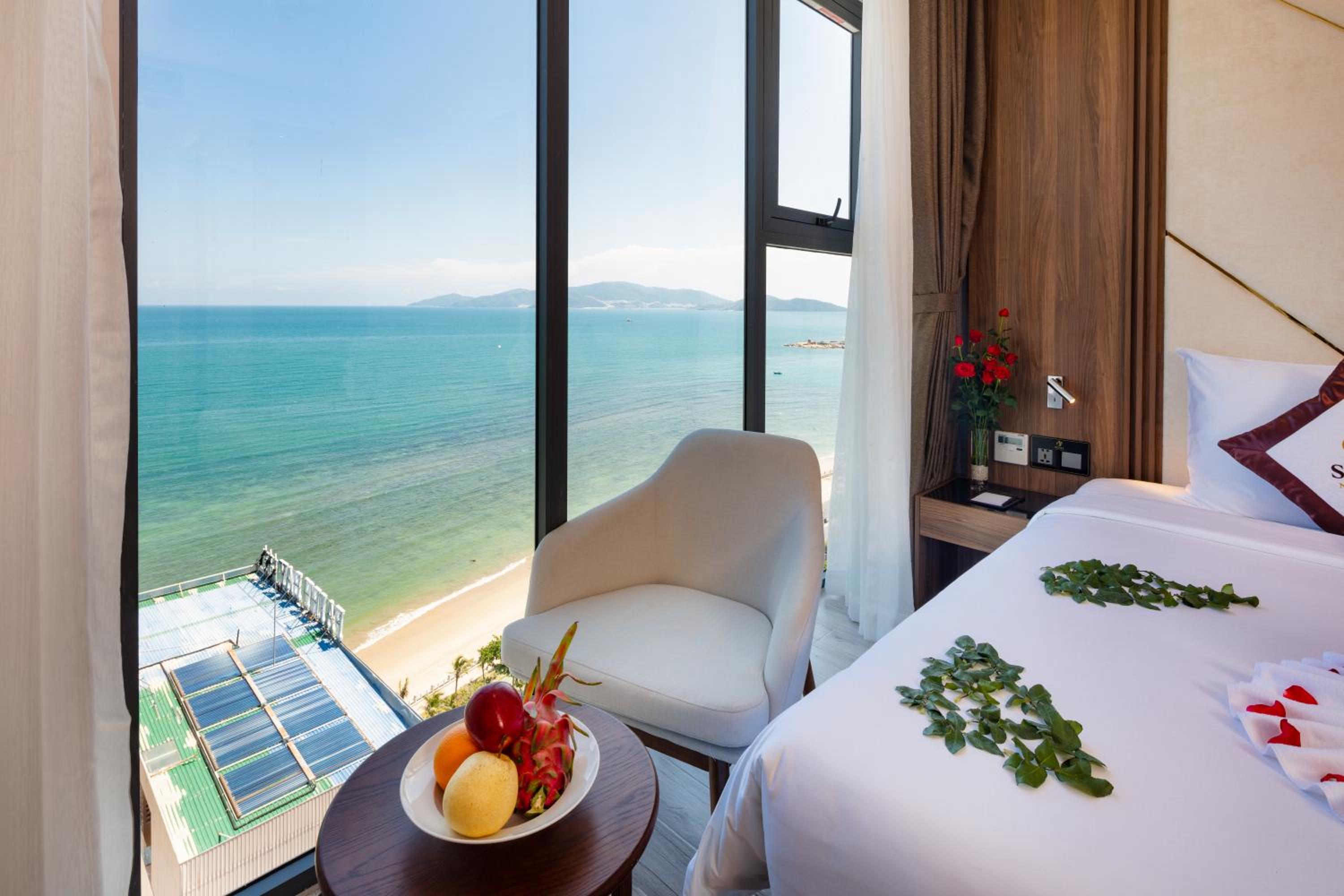 Deluxe Sea View High Floor