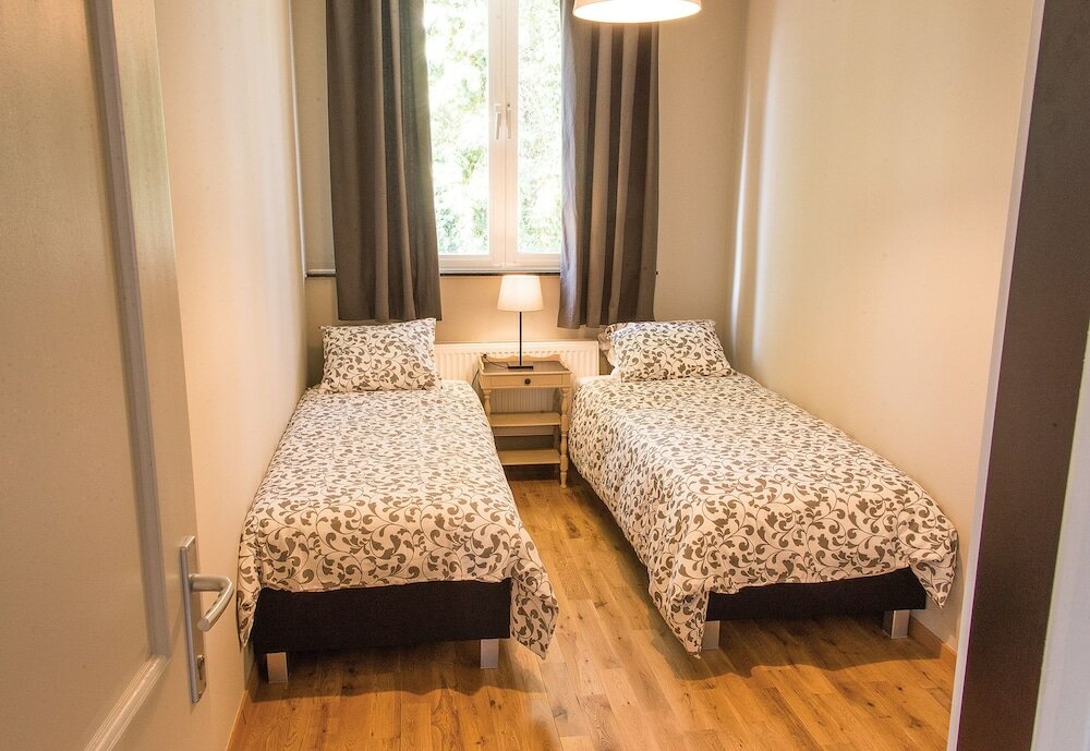 Family Apartment, 3 Bedrooms, Kitchen, Garden View