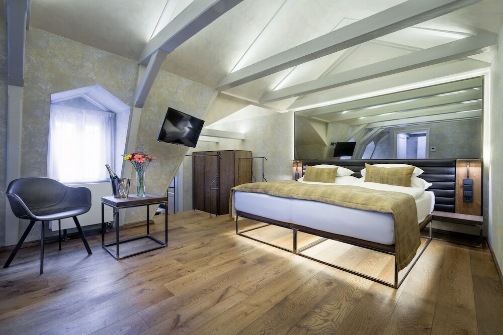 Family Room, 2 Bedrooms (Five Bedded)