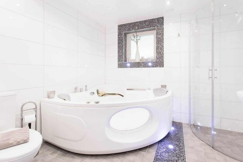 Romantic Double Room, Hot Tub