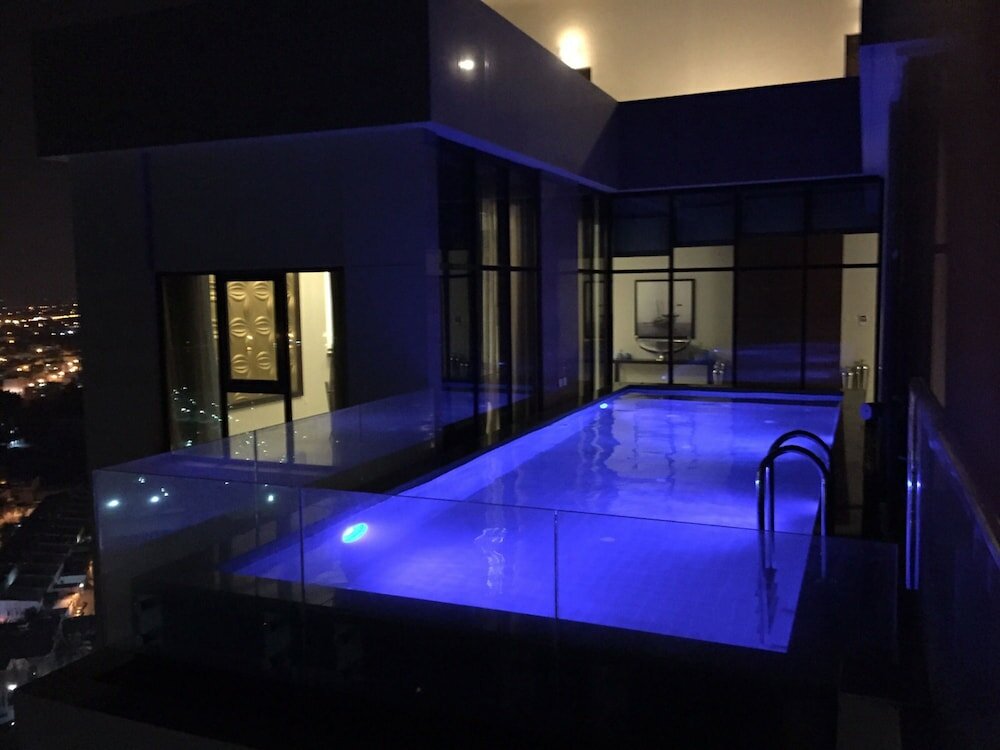 Penthouse, 3 Bedrooms, Private Pool, City View (Amiri)